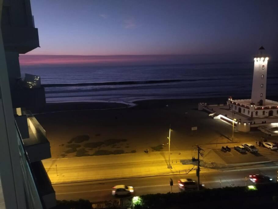 Ferienwohnung Depto. Frente A La Playa Con Hermosa Vista Al Mar Y Faro La Serena Exterior foto